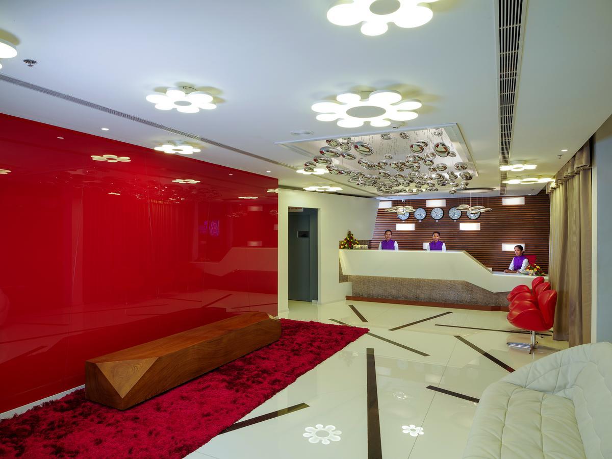 The Blooms Cochin Hotel Kochi Exterior foto
